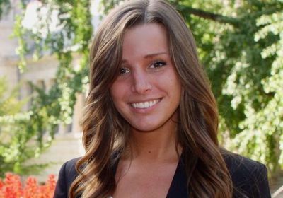 Would-be bride treats strangers