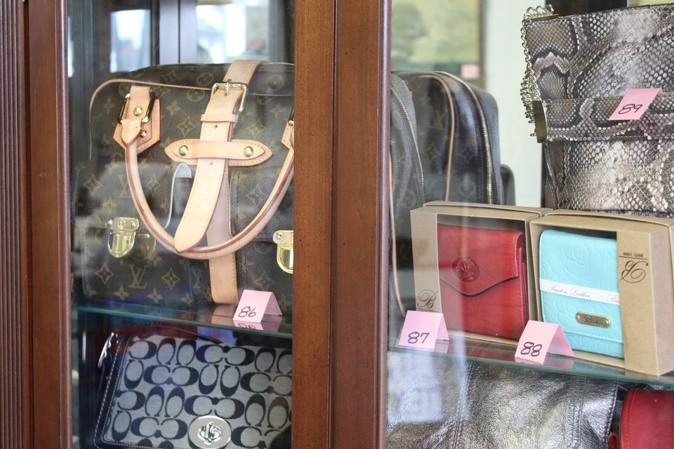 Thrift store or auction house?